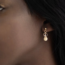 Load image into Gallery viewer, TILLY FRESHWATER PEARL EARRINGS
