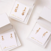 Load image into Gallery viewer, TILLY FRESHWATER PEARL EARRINGS

