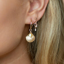 Load image into Gallery viewer, ULA SHELL HOOP EARRINGS

