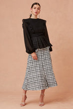 Load image into Gallery viewer, Way Back L/S Top - Black
