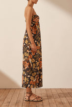Load image into Gallery viewer, OKALA SILK STRAPLESS KNOT MIDI DRESS
