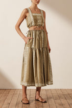 Load image into Gallery viewer, LIZETE SQUARE NECK CROP TOP
